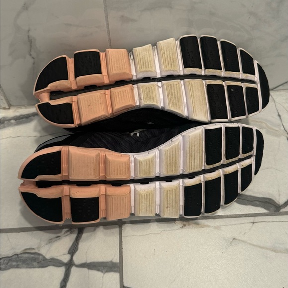 On Cloud Helion Cloudtec Women's Size 9.5 Cloudflow Running Shoes Gray Pink EUC - Picture 4 of 6